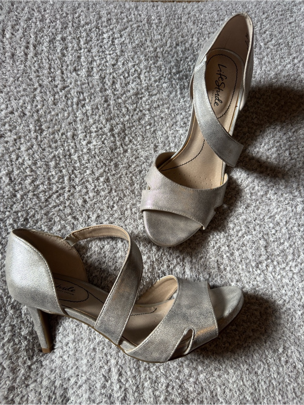 LifeStride Mega Heel Pump Sandal